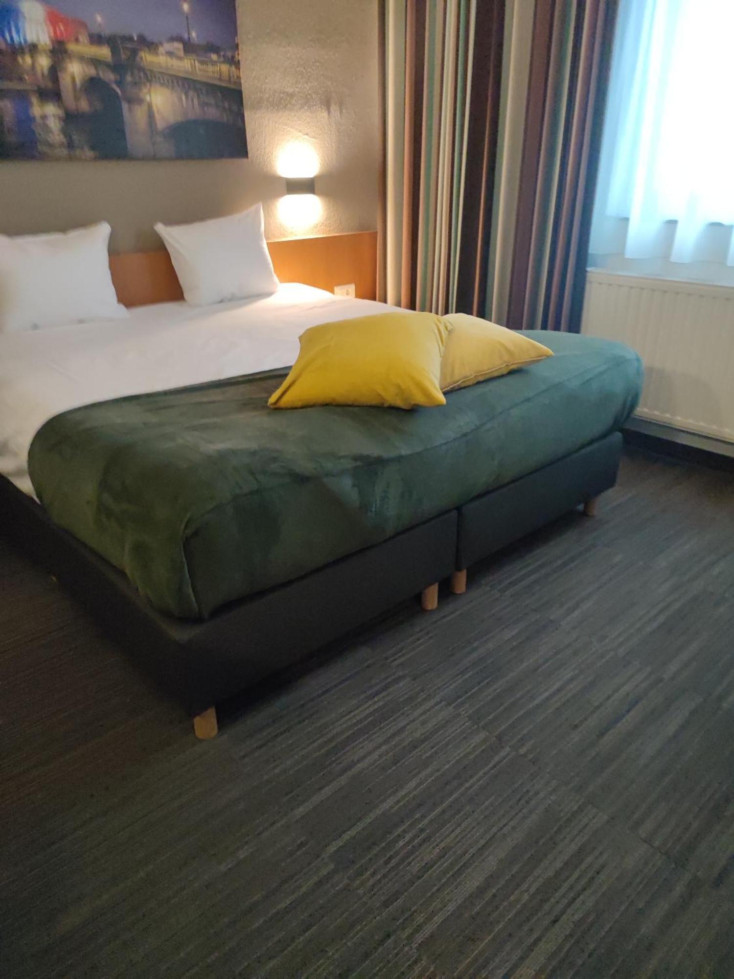 Hobbit Hotel Brussels Airport Zaventem Exterior photo